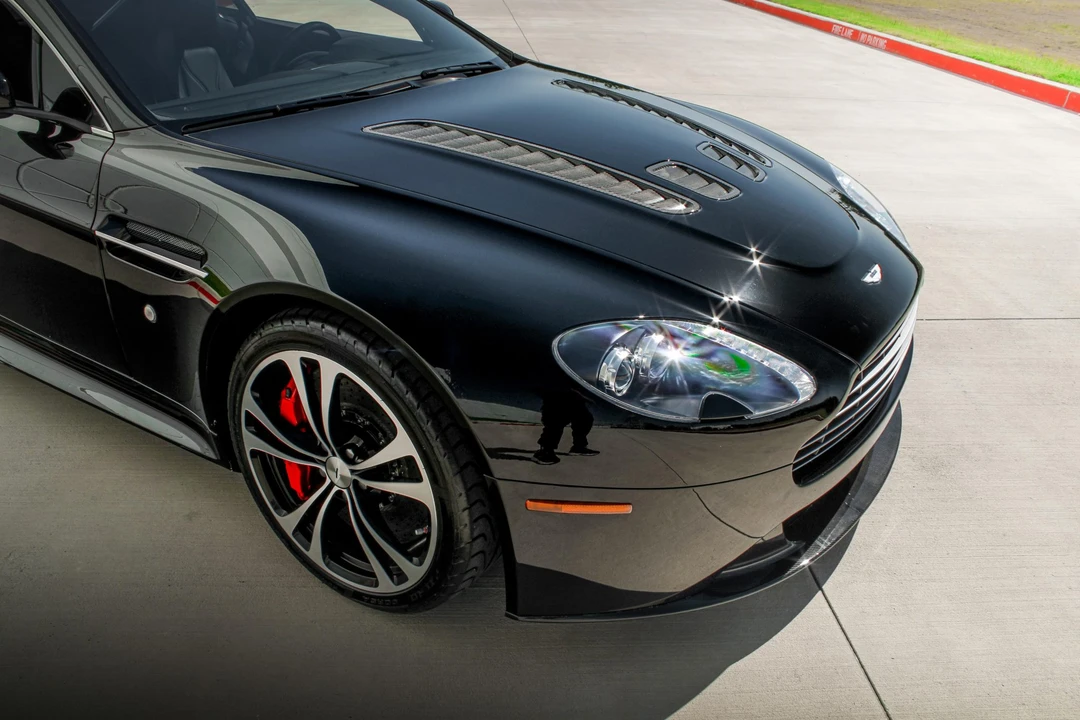 2012 Aston Martin V12 Vantage (2010-2018) - Image 13 of 31