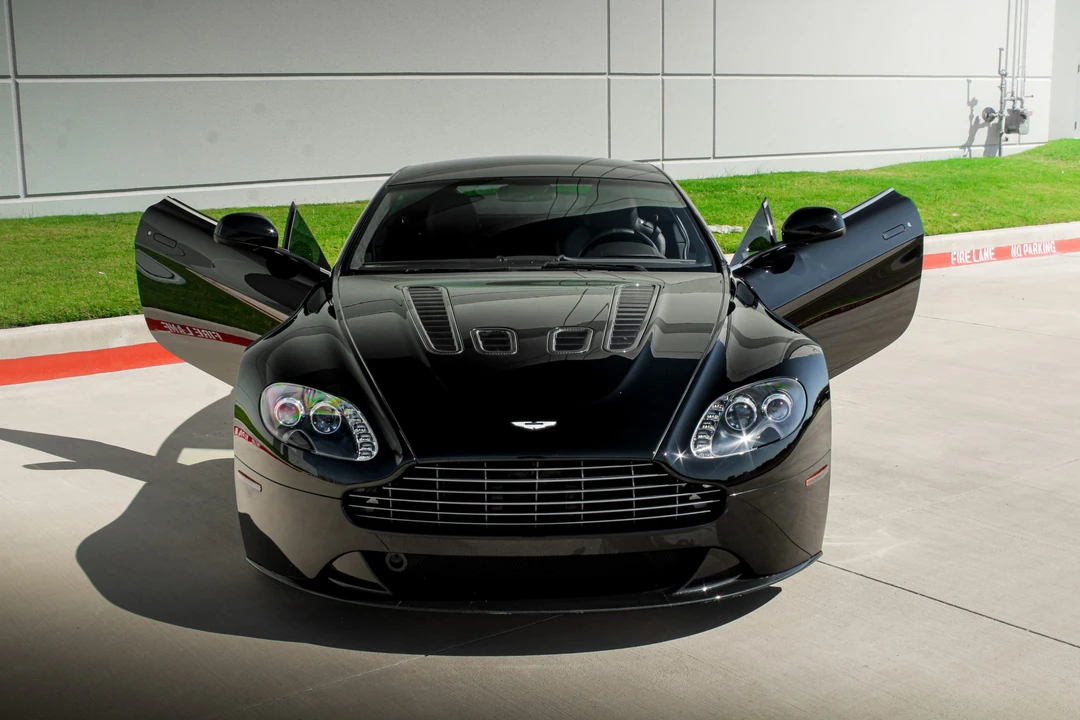 2012 Aston Martin V12 Vantage (2010-2018) - Image 11 of 31
