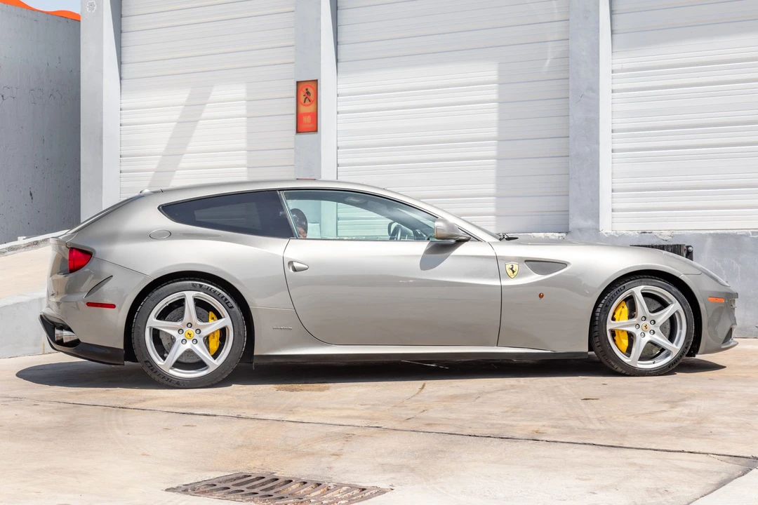 2012 Ferrari FF - Image 25 of 31
