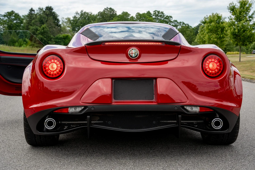 2015 Alfa Romeo 4C Coupe - Image 7 of 31