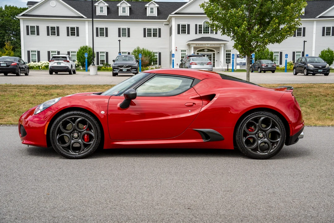 2015 Alfa Romeo 4C Coupe - Image 4 of 31
