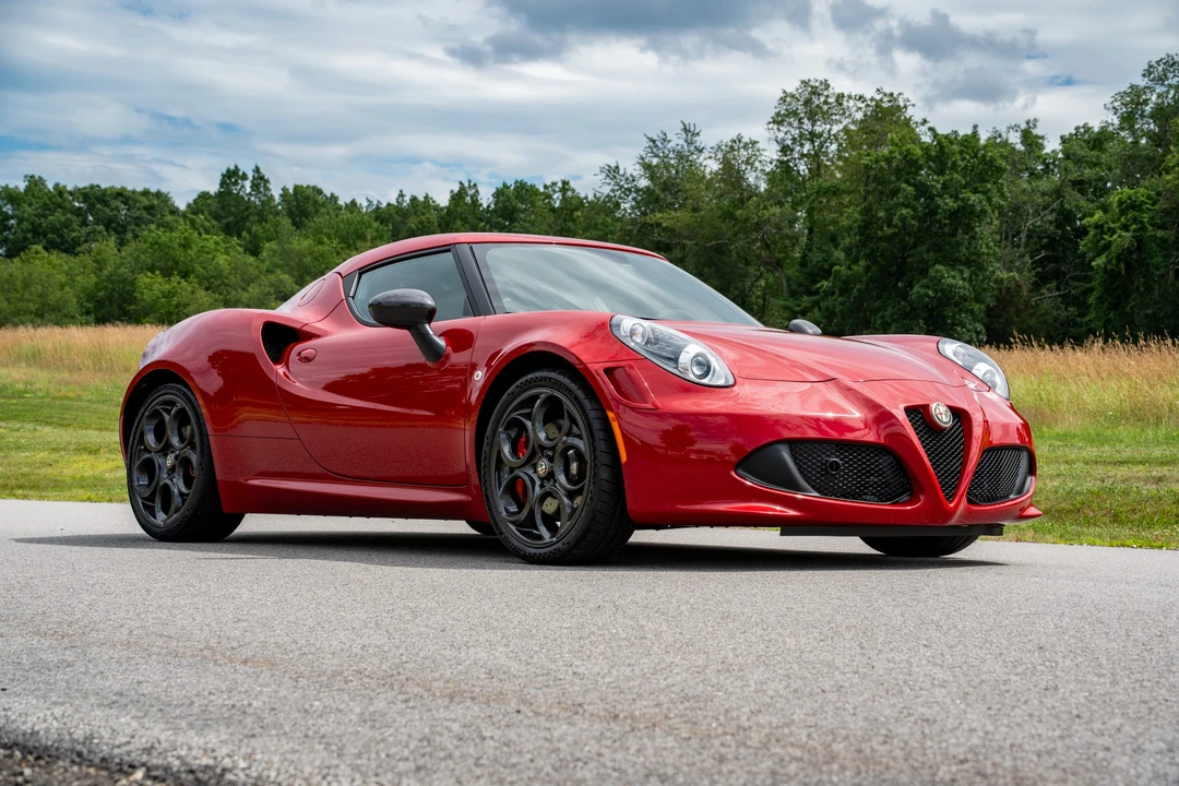 2015 Alfa Romeo 4C Coupe - Image 10 of 31