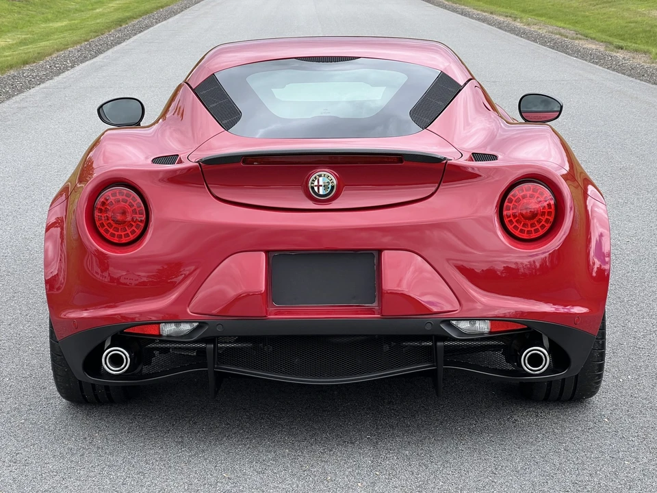 2015 Alfa Romeo 4C Coupe - Image 22 of 31