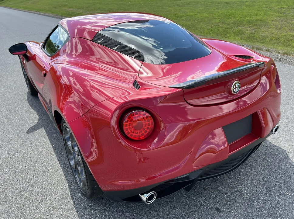 2015 Alfa Romeo 4C Coupe - Image 20 of 31