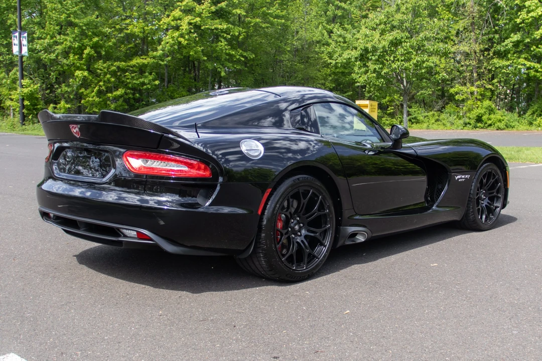 2015 Dodge Viper 5th Gen - Image 5 of 31