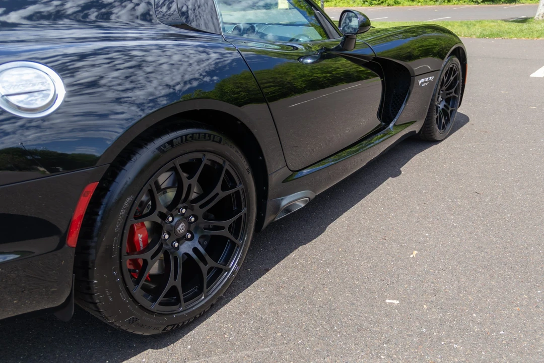 2015 Dodge Viper 5th Gen - Image 27 of 31