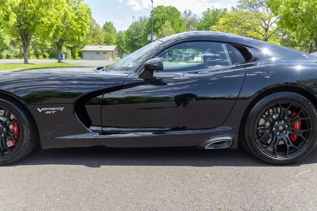 2015 Dodge Viper 5th Gen - Image 29 of 31