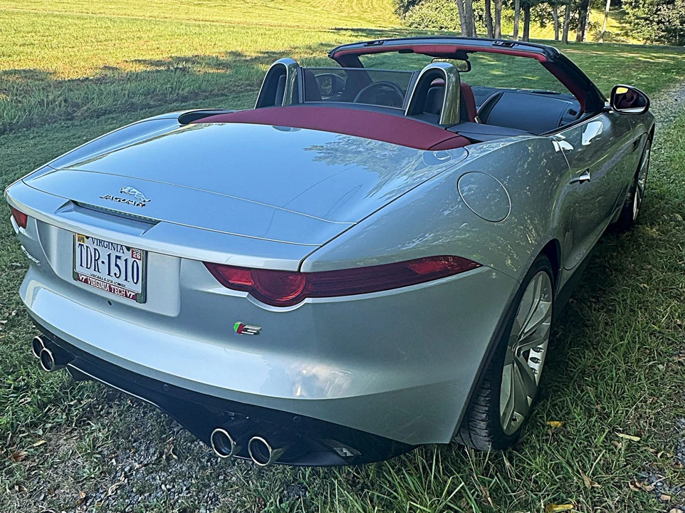 2015 Jaguar F-Type 1st Gen - Image 16 of 31