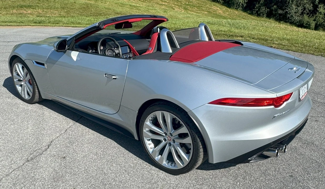2015 Jaguar F-Type 1st Gen - Image 30 of 31