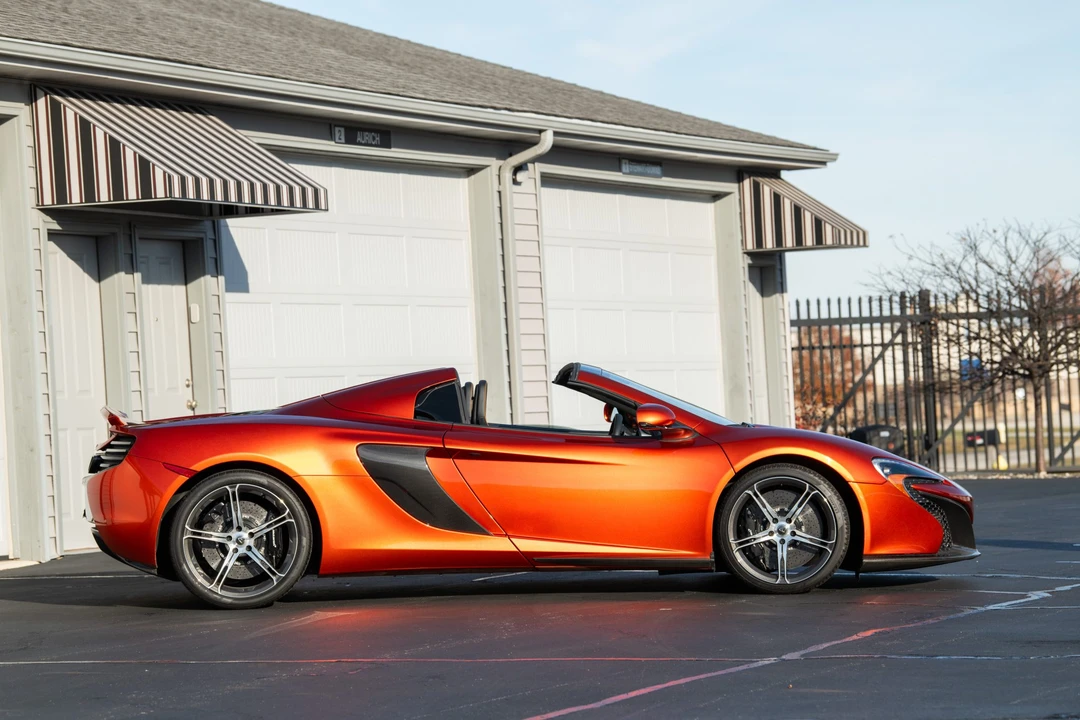 2015 McLaren 650S Spider - Image 11 of 31