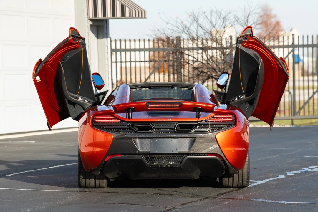 2015 McLaren 650S Spider - Image 18 of 31