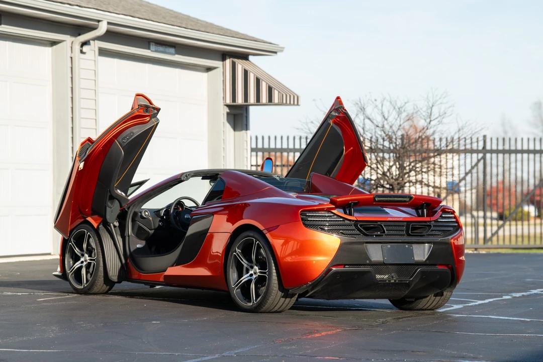 2015 McLaren 650S Spider - Image 17 of 31