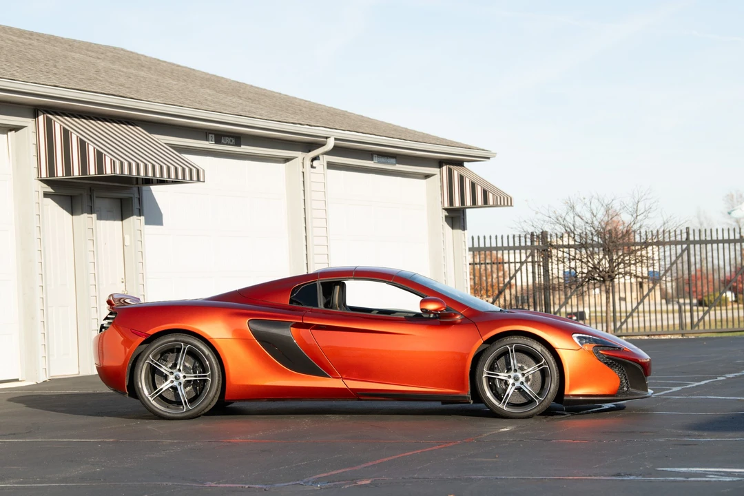 2015 McLaren 650S Spider - Image 12 of 31