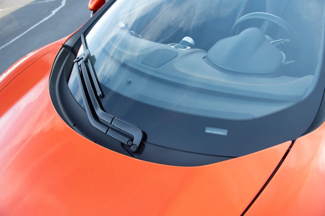 2015 McLaren 650S Spider - Image 28 of 31