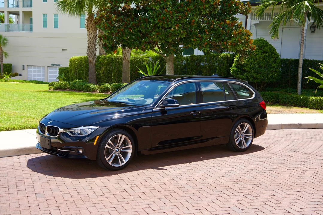 2016 BMW F31 3 Series Touring - Image 2 of 31