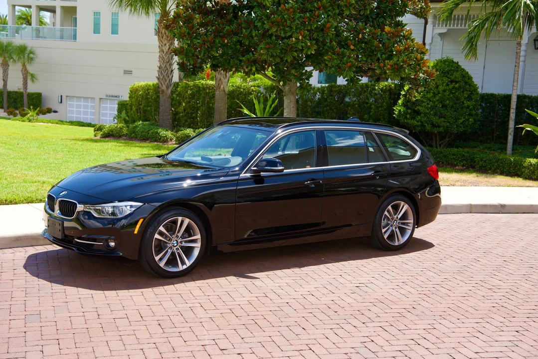 2016 BMW F31 3 Series Touring - Image 3 of 31