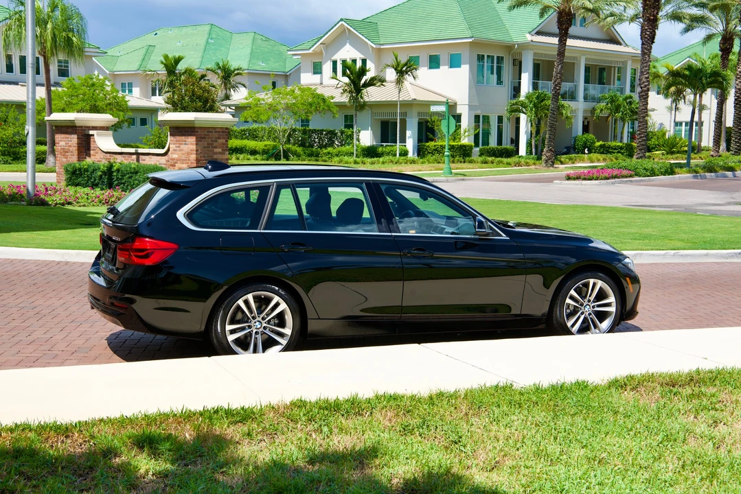 2016 BMW F31 3 Series Touring - Image 13 of 31