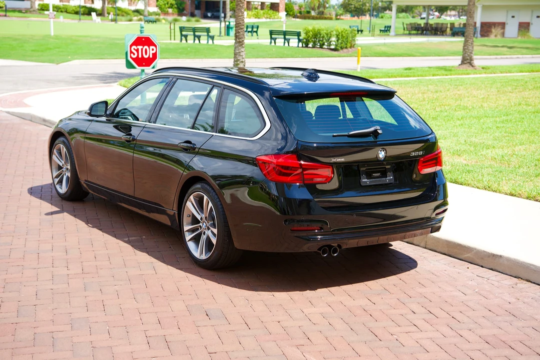 2016 BMW F31 3 Series Touring - Image 24 of 31