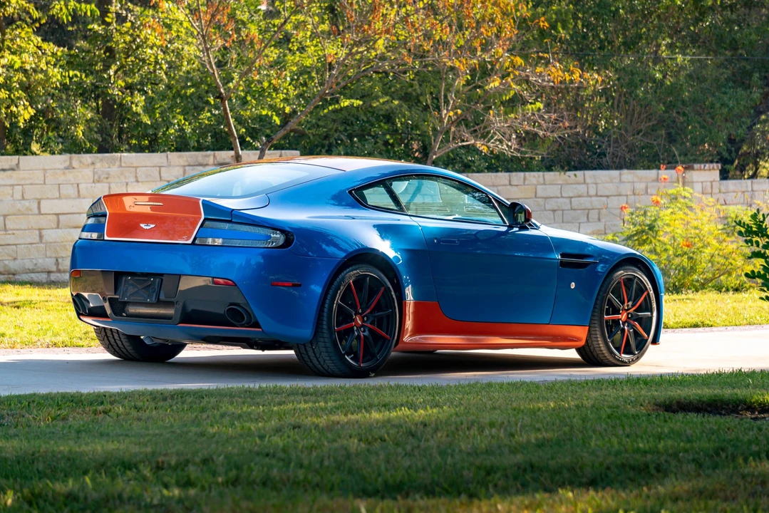 2017 Aston Martin V12 Vantage (2010-2018) - Image 19 of 31