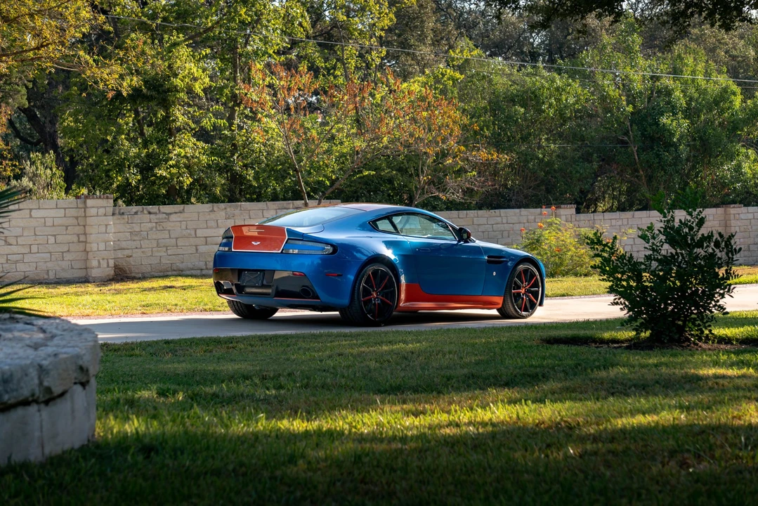 2017 Aston Martin V12 Vantage (2010-2018) - Image 17 of 31