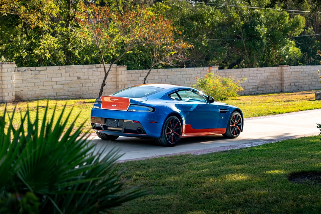 2017 Aston Martin V12 Vantage (2010-2018) - Image 18 of 31