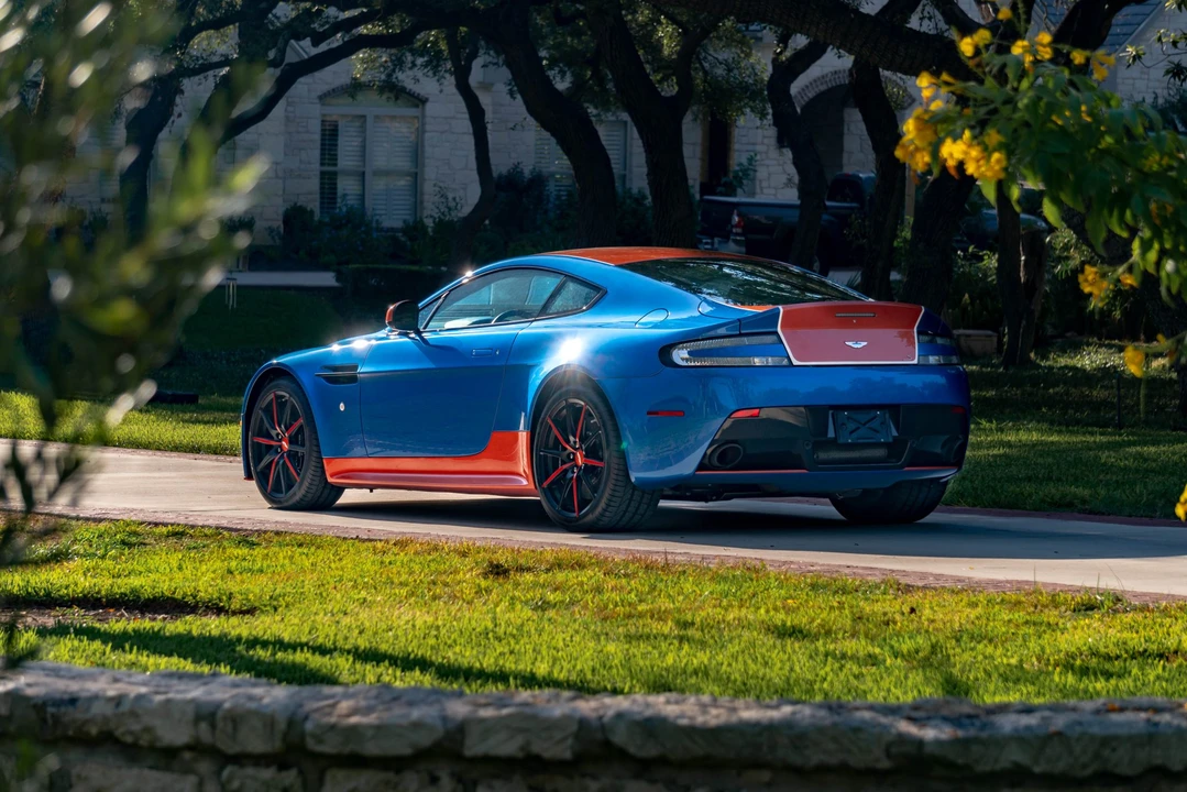 2017 Aston Martin V12 Vantage (2010-2018) - Image 11 of 31