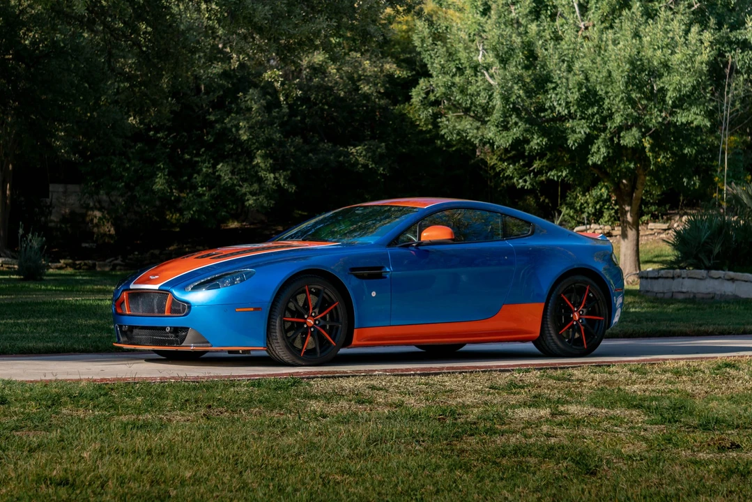 2017 Aston Martin V12 Vantage (2010-2018) - Image 7 of 31
