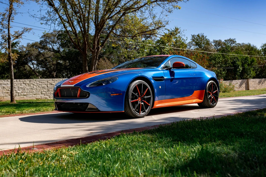 2017 Aston Martin V12 Vantage (2010-2018) - Image 6 of 31