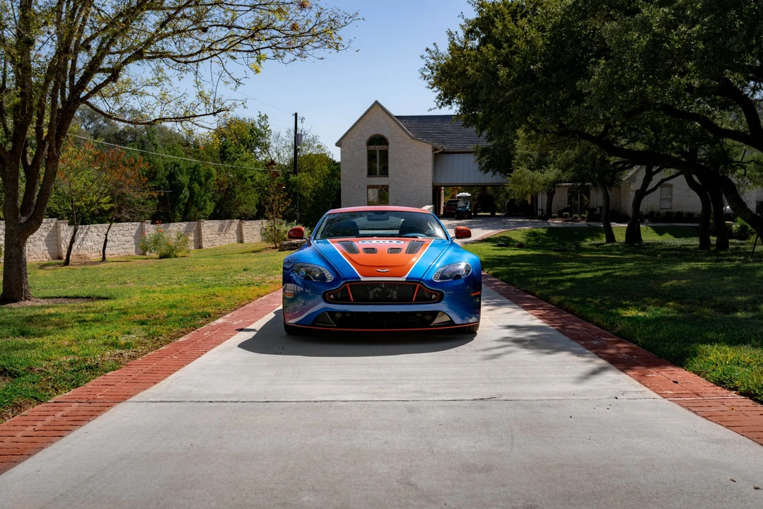 2017 Aston Martin V12 Vantage (2010-2018) - Image 30 of 31