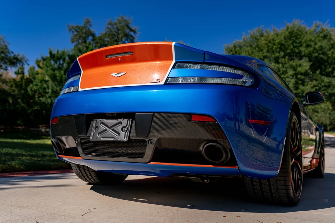 2017 Aston Martin V12 Vantage (2010-2018) - Image 15 of 31