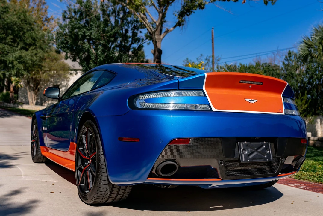 2017 Aston Martin V12 Vantage (2010-2018) - Image 12 of 31