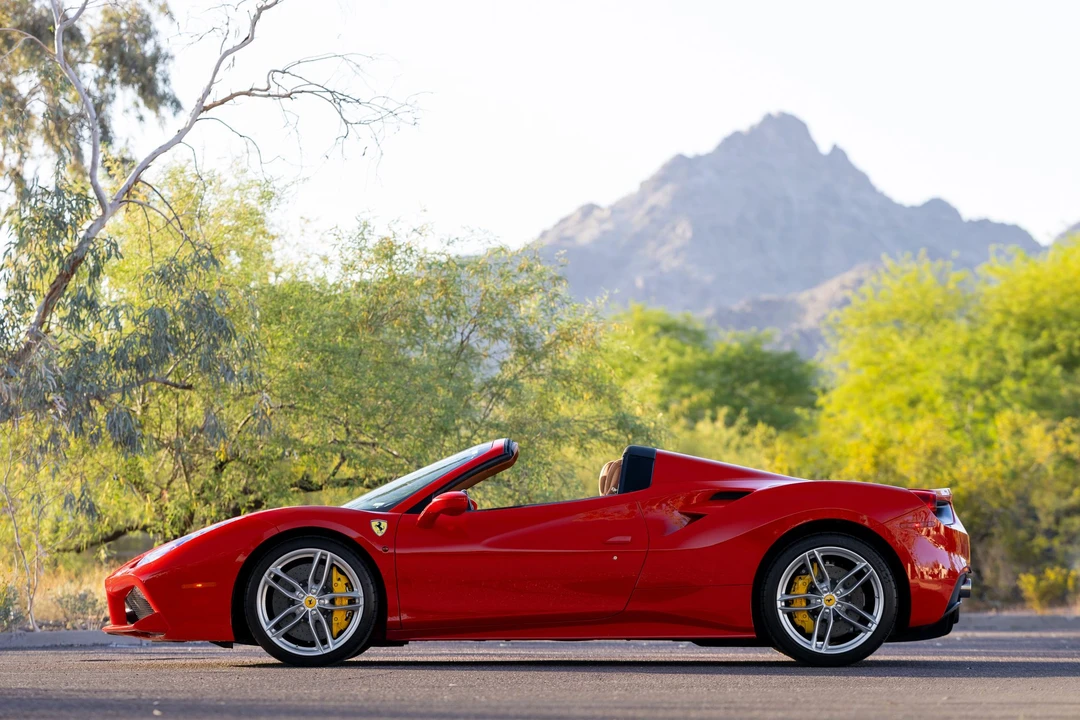 2018 Ferrari 488 Spider - Image 22 of 31