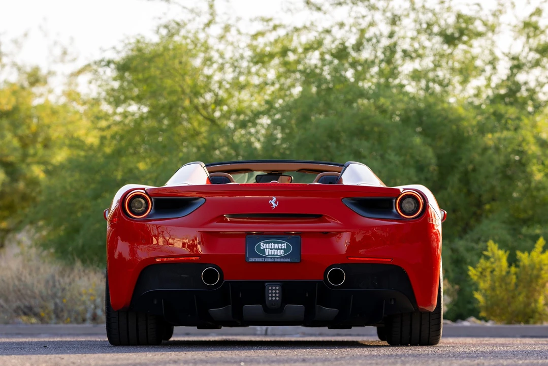 2018 Ferrari 488 Spider - Image 25 of 31