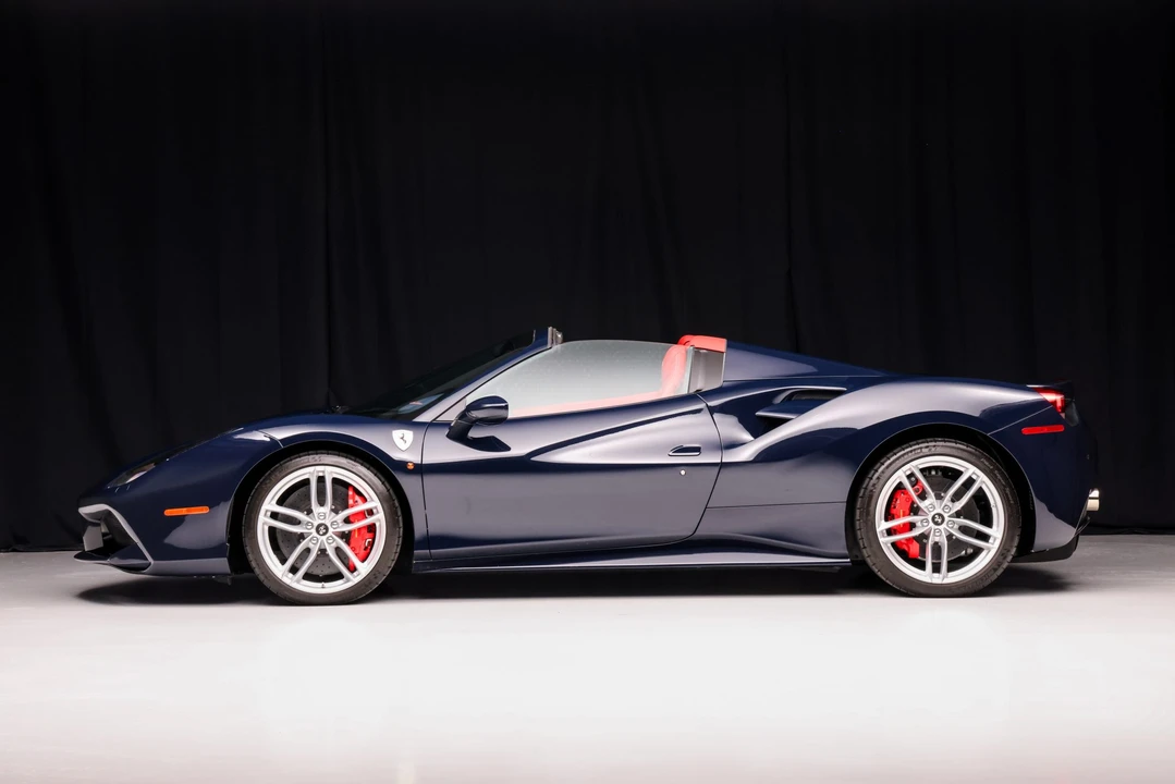 2018 Ferrari 488 Spider - Image 31 of 31