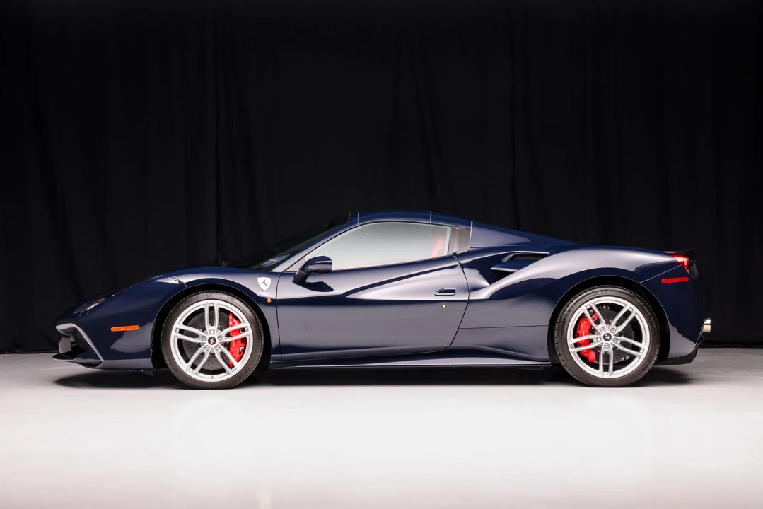 2018 Ferrari 488 Spider - Image 7 of 31