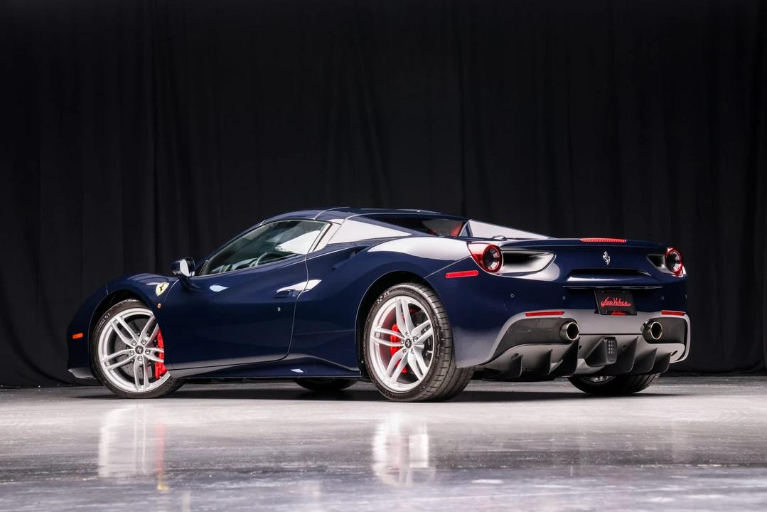 2018 Ferrari 488 Spider - Image 10 of 31