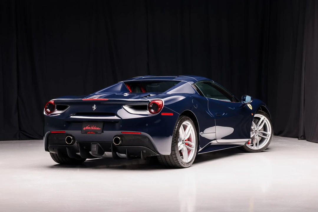2018 Ferrari 488 Spider - Image 15 of 31