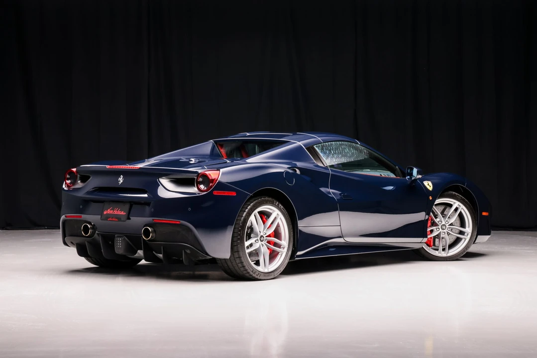 2018 Ferrari 488 Spider - Image 17 of 31