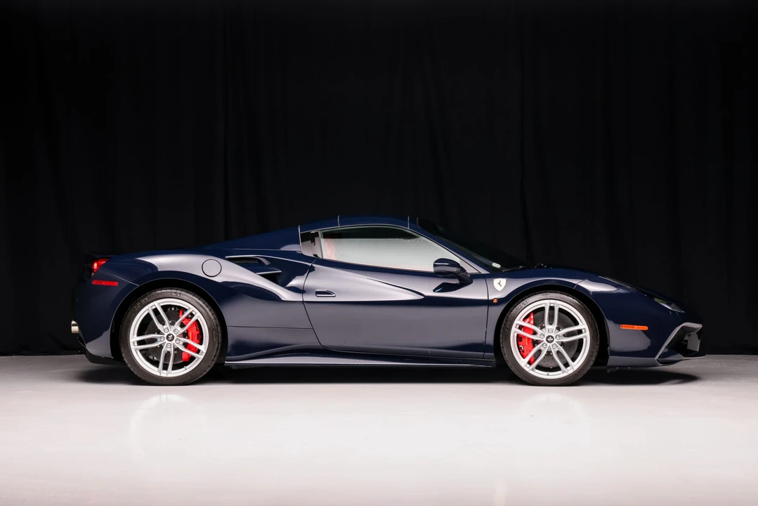 2018 Ferrari 488 Spider - Image 19 of 31