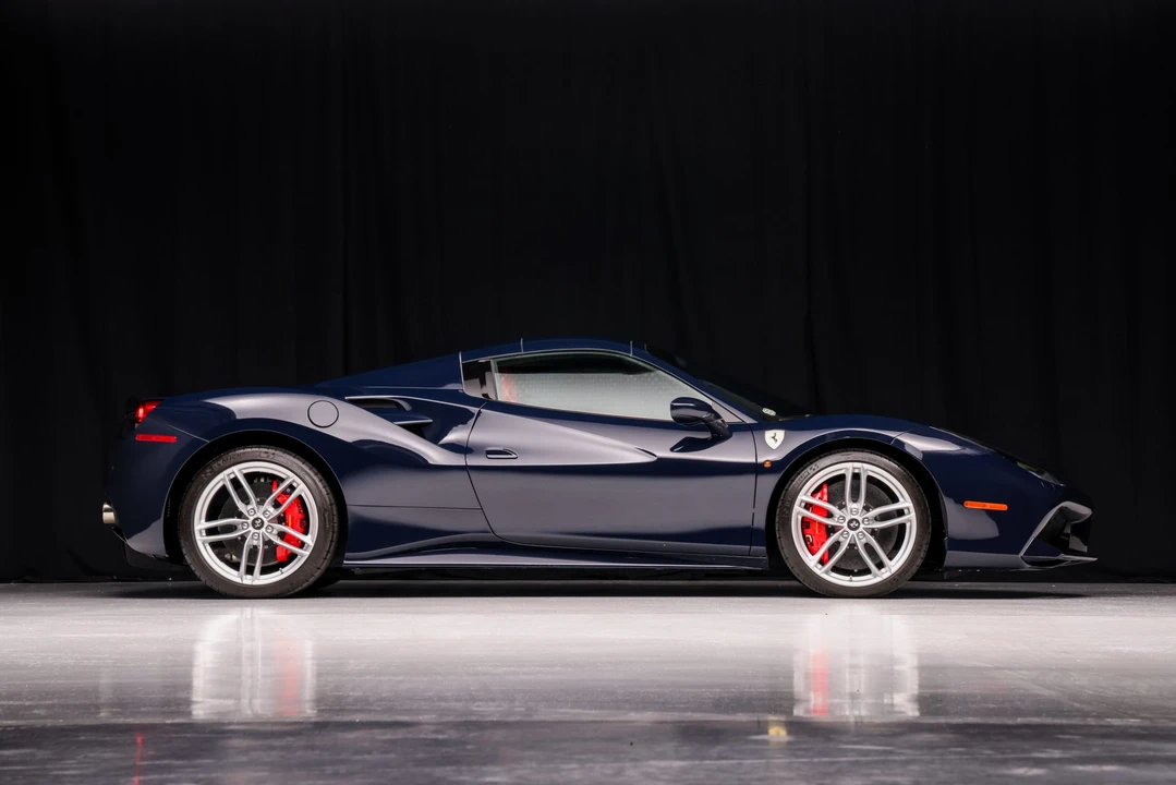 2018 Ferrari 488 Spider - Image 20 of 31
