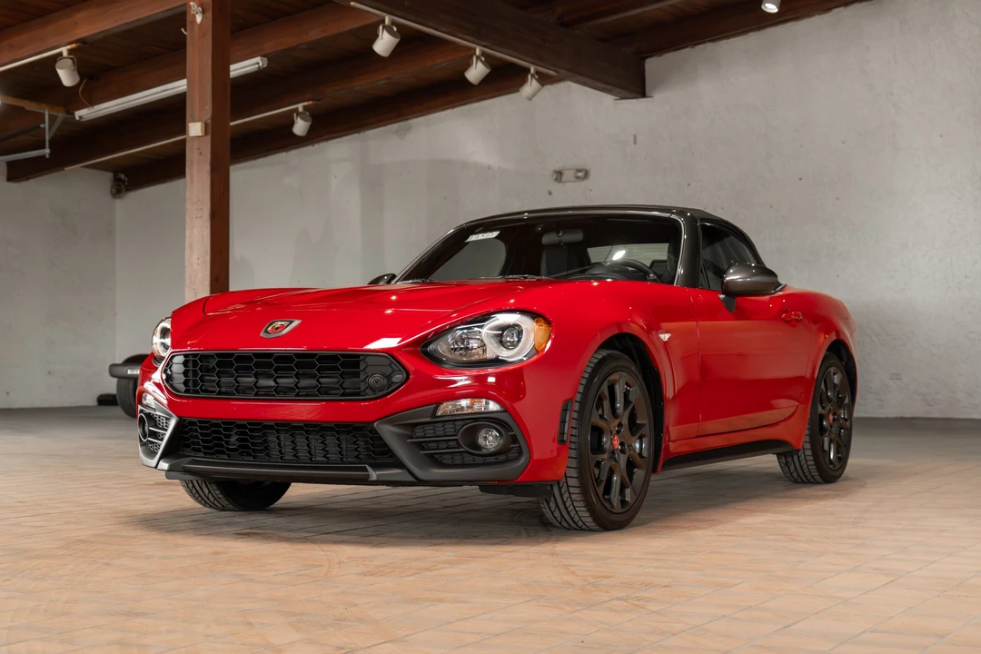 2018 Fiat 124 Spider - Image 3 of 31
