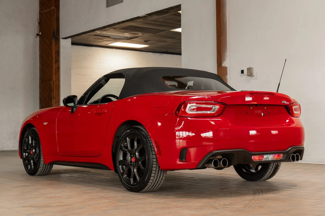 2018 Fiat 124 Spider - Image 21 of 31