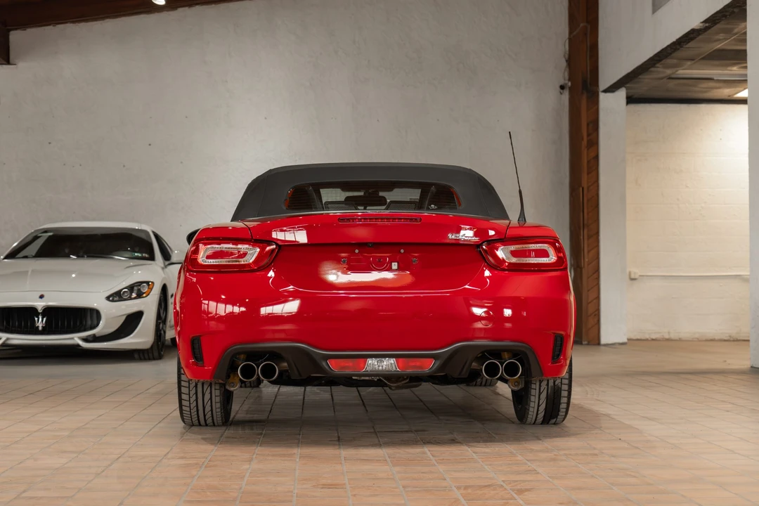 2018 Fiat 124 Spider - Image 25 of 31