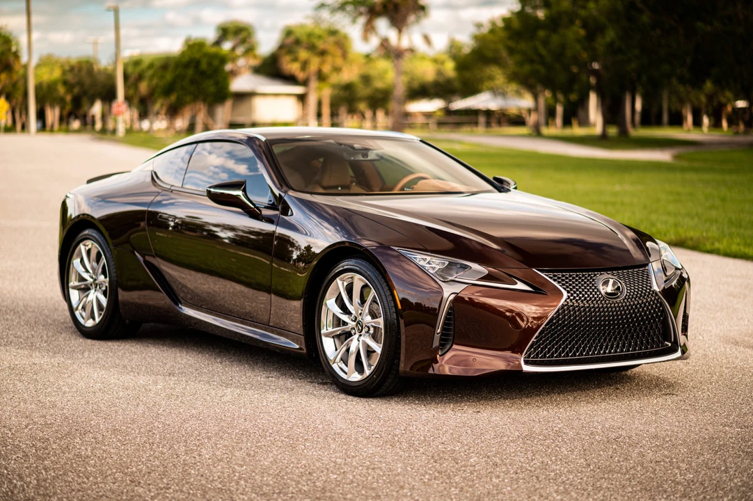 2019 Lexus LC - Image 11 of 31