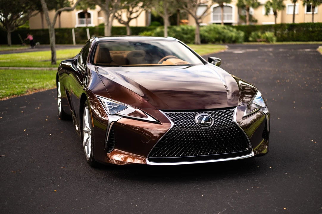 2019 Lexus LC - Image 7 of 31