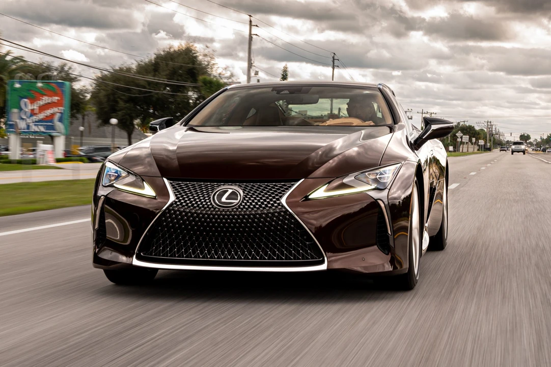 2019 Lexus LC - Image 3 of 31