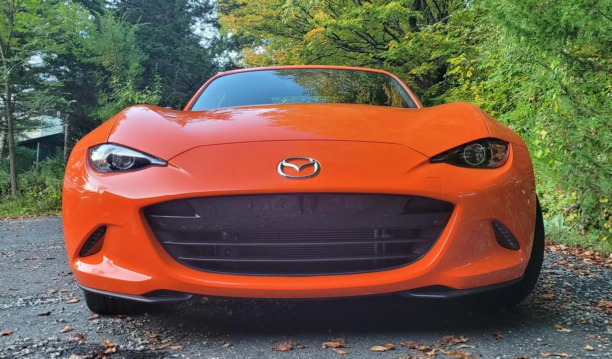 2019 Mazda ND MX-5 Miata - Image 2 of 31