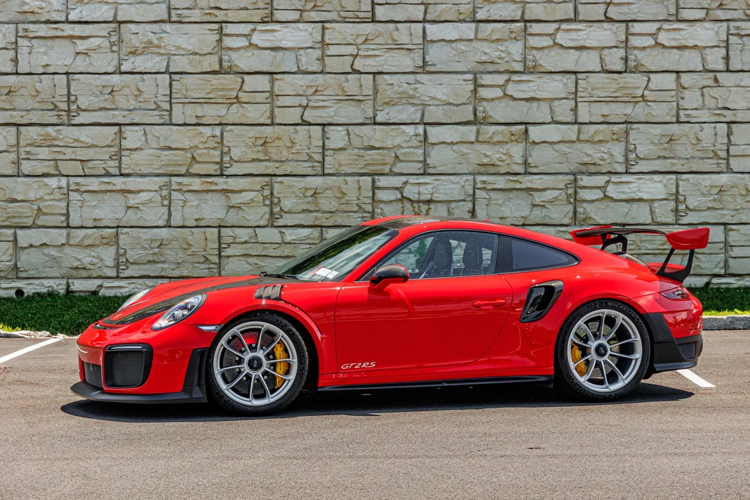 2019 Porsche 991 GT2 RS - Image 2 of 31