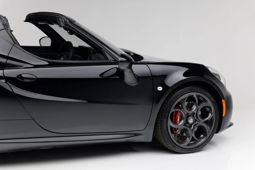 2020 Alfa Romeo 4C Spider - Image 26 of 31