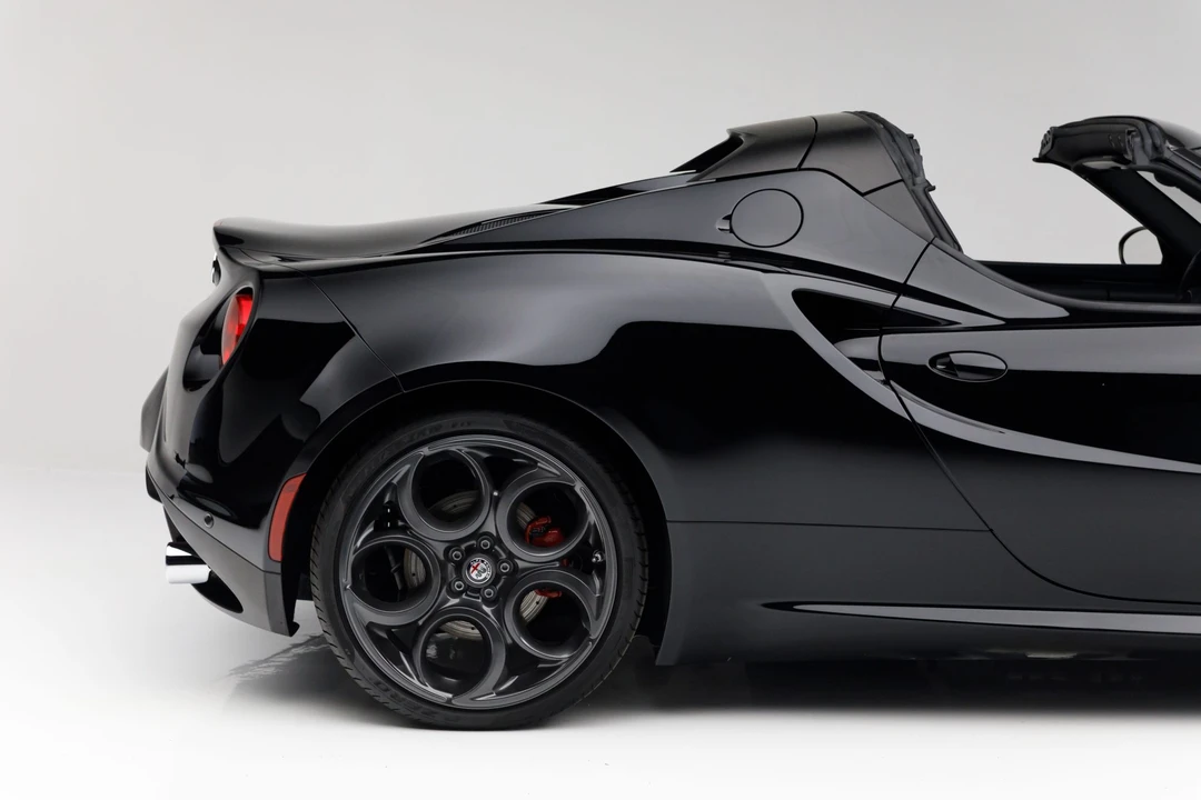 2020 Alfa Romeo 4C Spider - Image 23 of 31